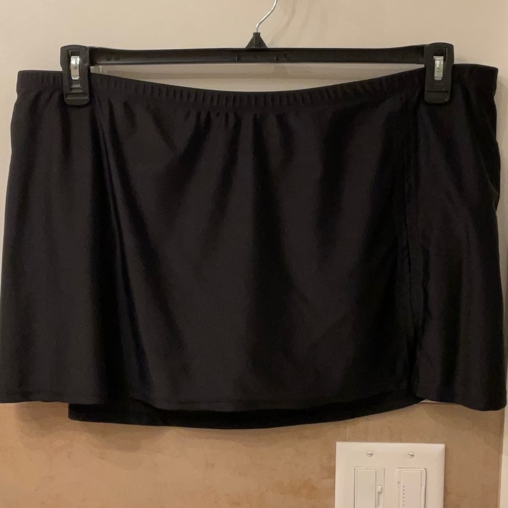 Black Swimskirt